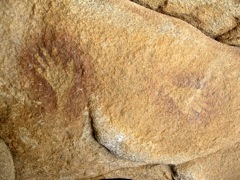 Pictographs in a rock shelter near Alxa Youqi (2009)